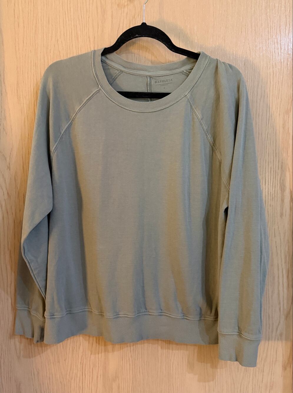 Athleta Sundown Sweatshirt Large Sage Green Lightweight Cotton Pullover